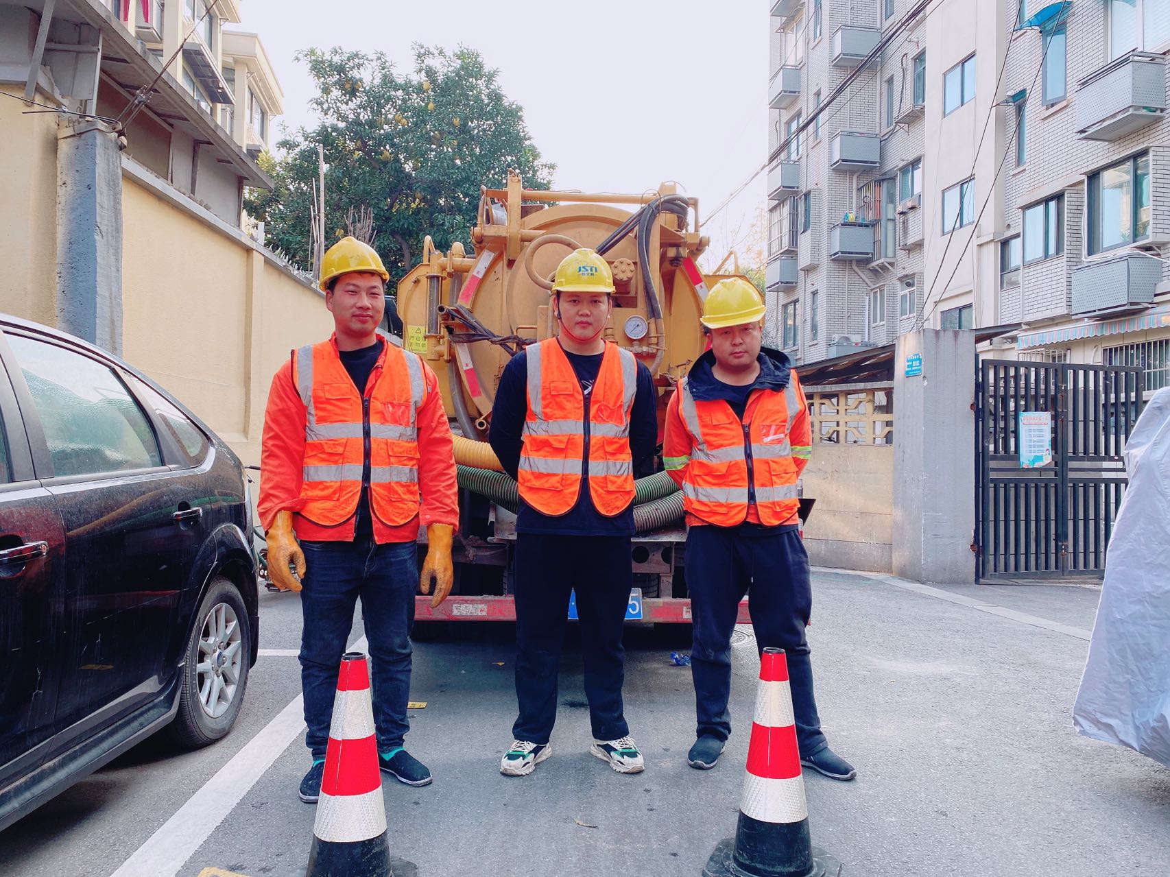 建邺区南京某小区管道清淤检测施工